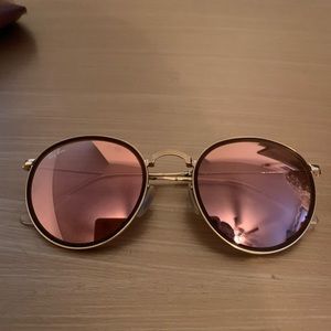 Rayban round rose gold sunglasses